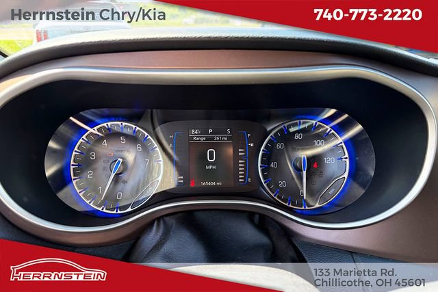 Used 2019 Chrysler Pacifica Touring-L FWD image 14