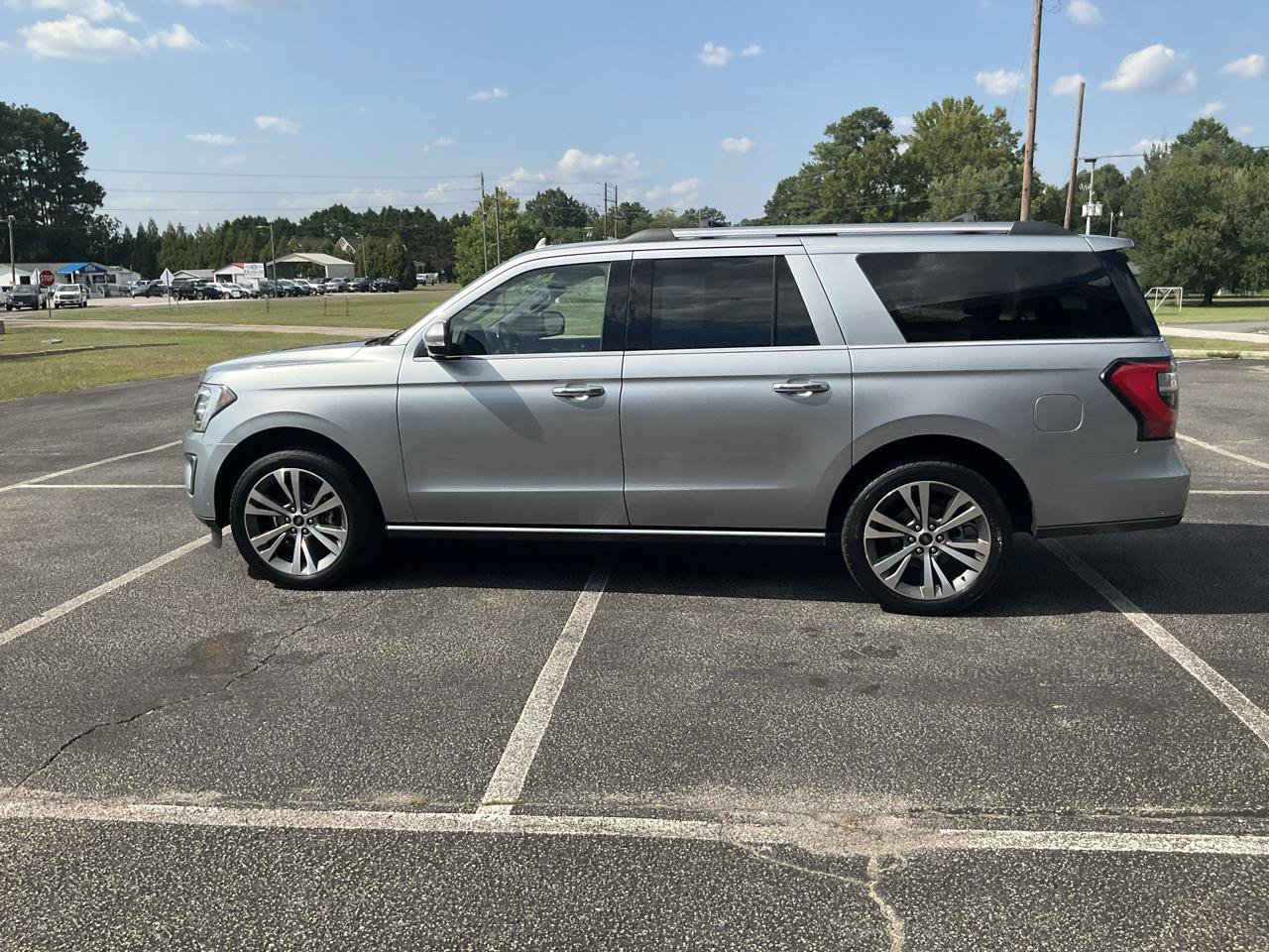 Used 2020 Ford Expedition Max Limited w/ Equipment Group 302A AWD/4WD image 13