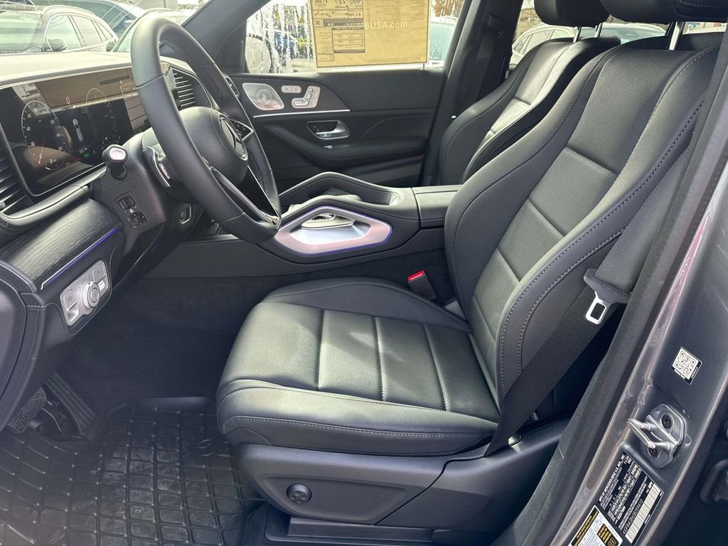 Used 2025 Mercedes-Benz GLE 450e 4MATIC image 9
