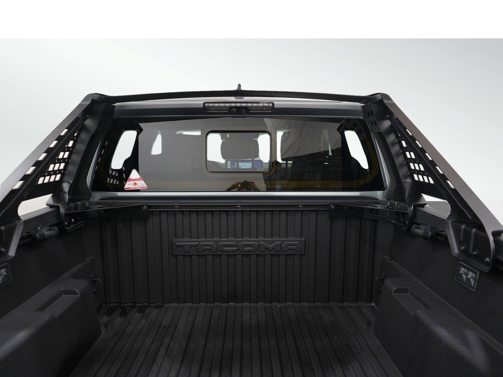 Used 2024 Toyota Tacoma Trailhunter image 9