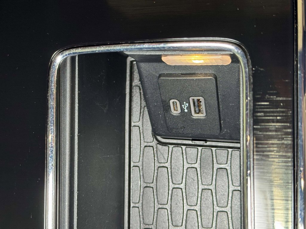 Certified 2022 Lincoln Aviator AWD w/ Premium Package image 15