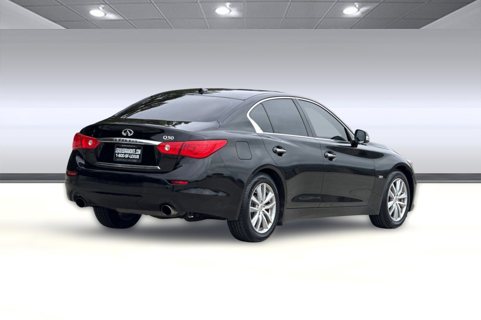 Used 2016 INFINITI Q50 3.0t Premium RWD image 8