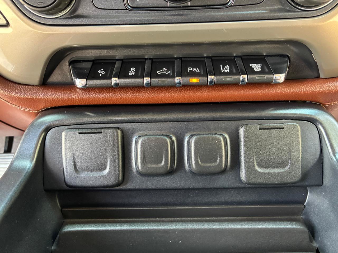 Used 2015 Chevrolet Silverado 3500 High Country w/ Duramax Plus Package AWD/4WD image 27