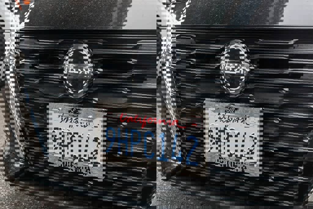 Used 2024 Nissan Altima 2.5 SV image 5