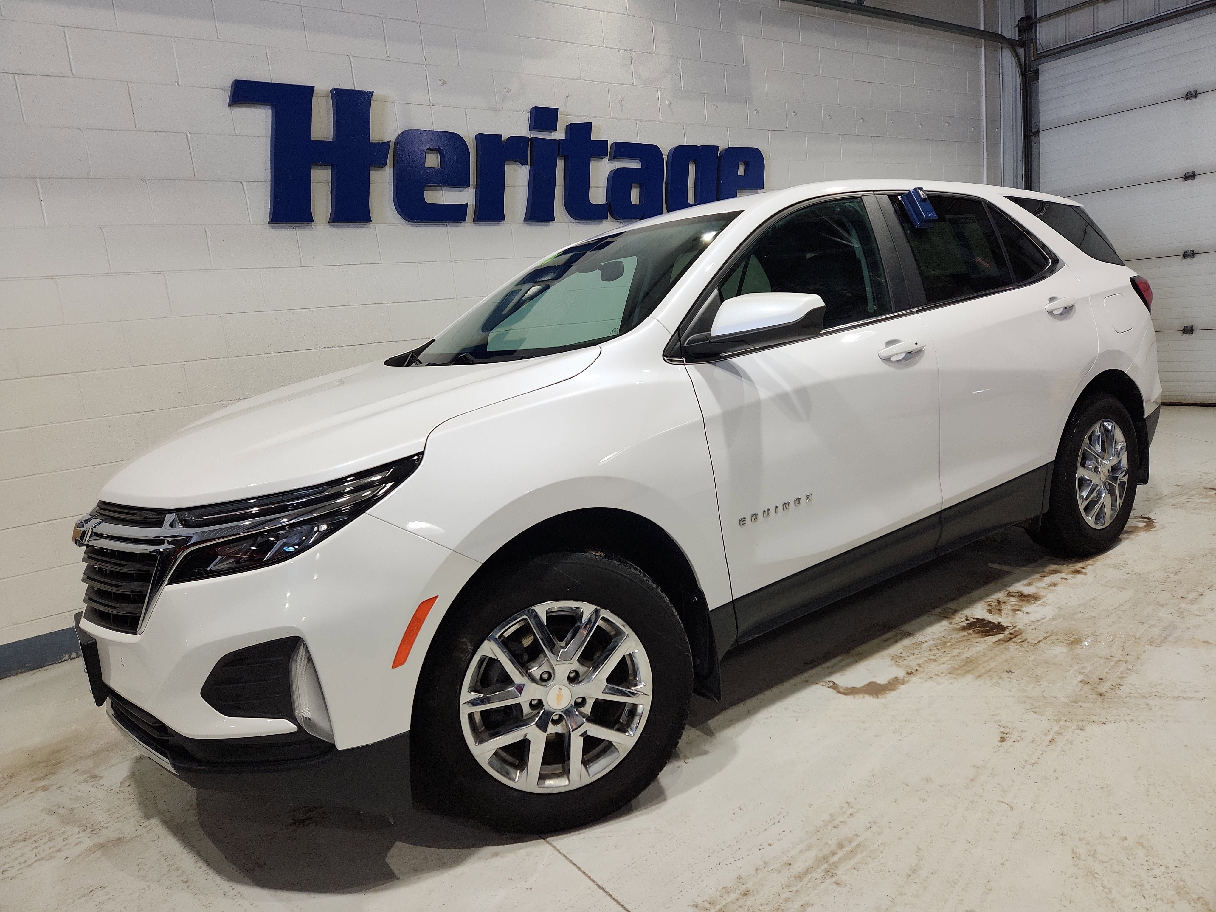 Certified 2024 Chevrolet Equinox LT image 2