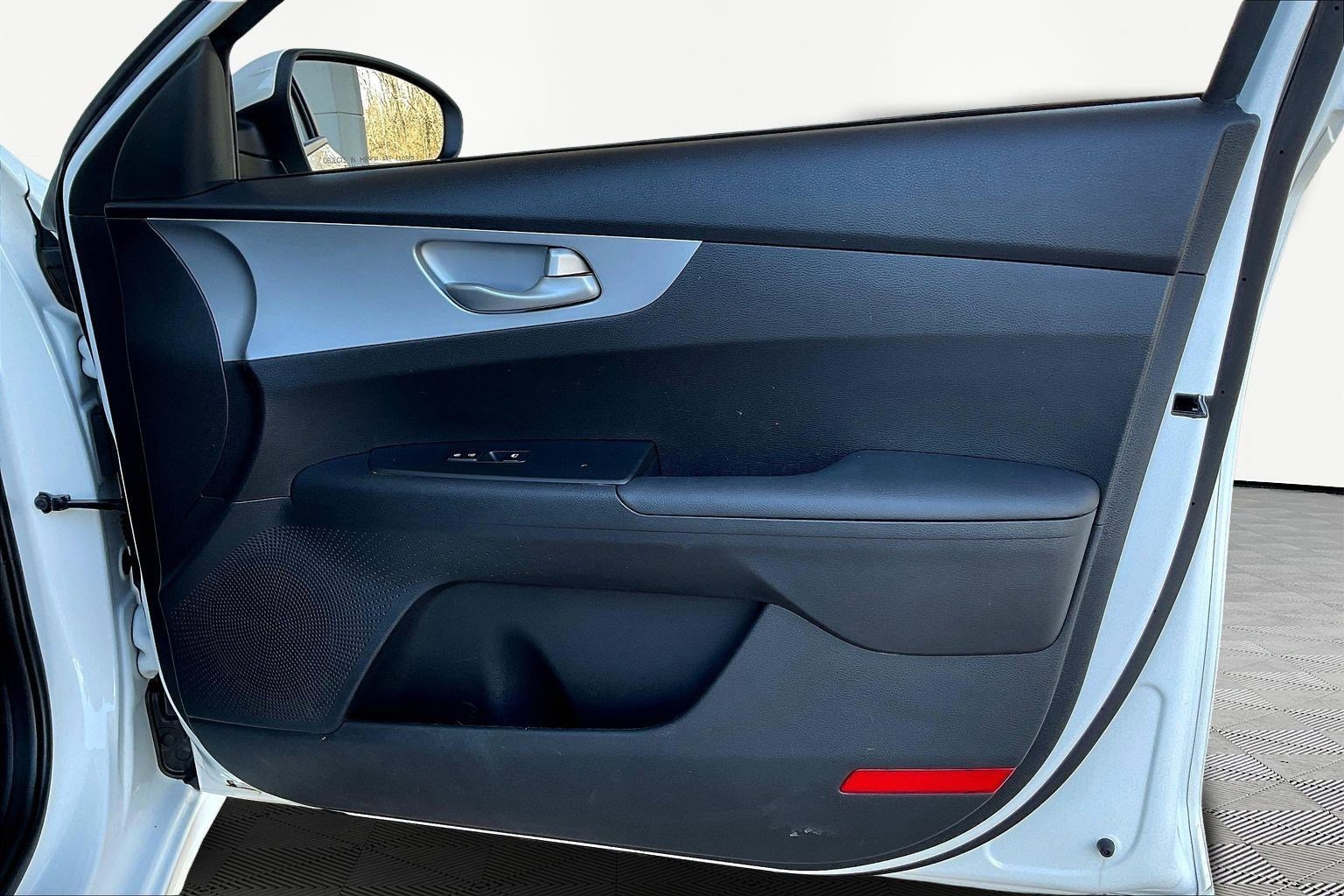 Used 2024 Kia Forte LX image 27