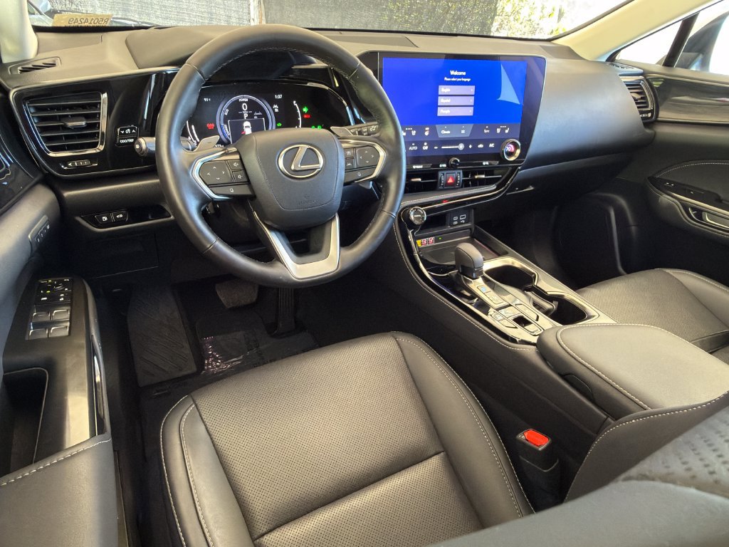 Used 2024 Lexus NX 350h AWD w/ Vision Package image 7