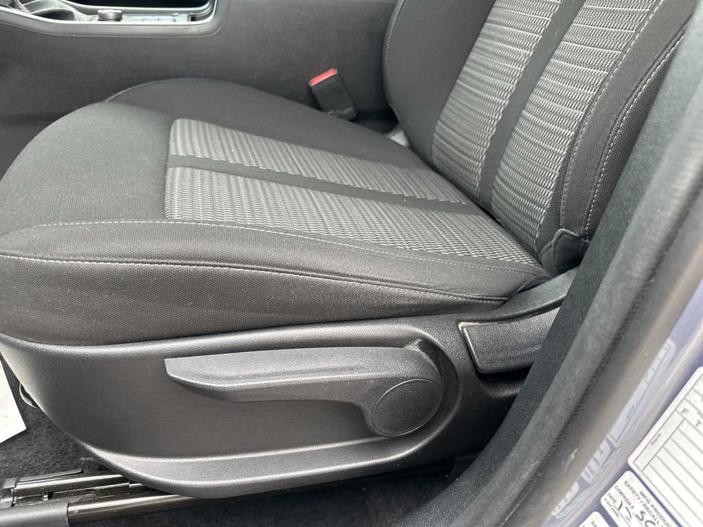 Used 2023 Kia Sorento LX image 8