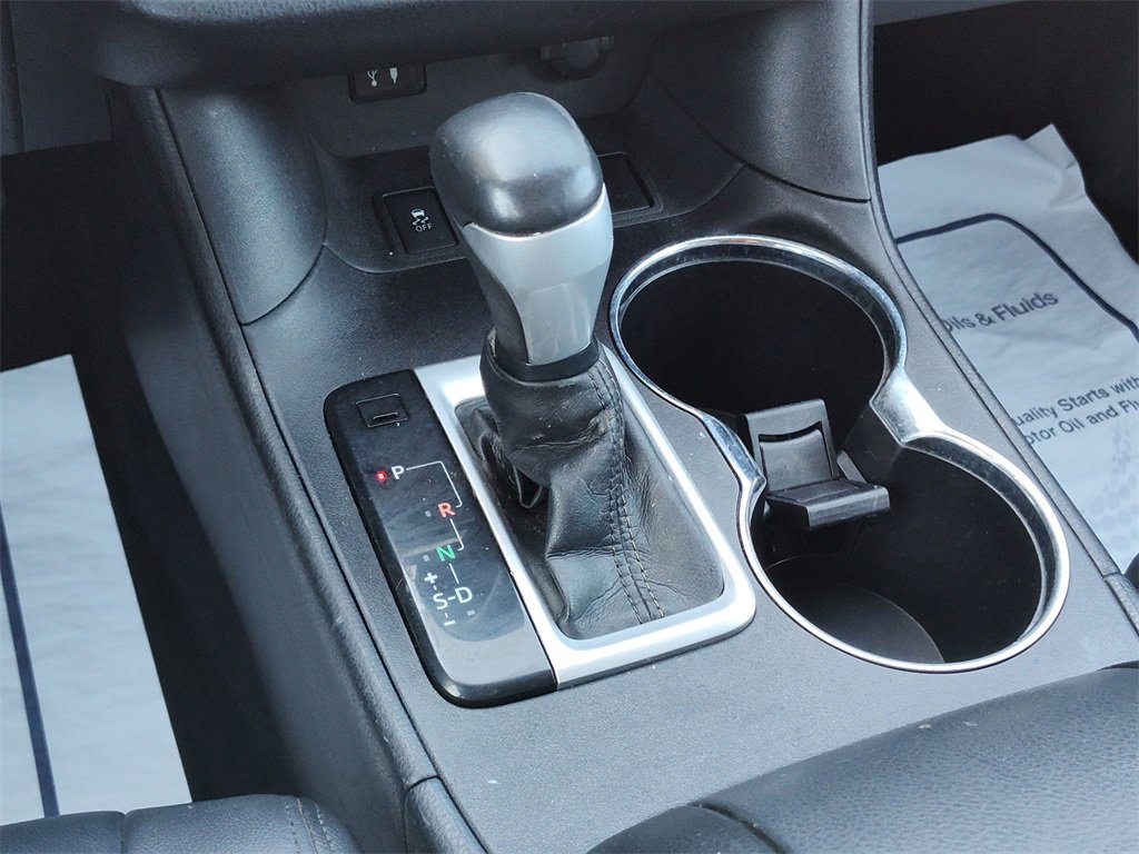 Used 2014 Toyota Highlander LE image 30