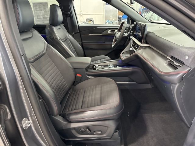 Used 2025 Ford Explorer ST-Line w/ Premium Package image 22