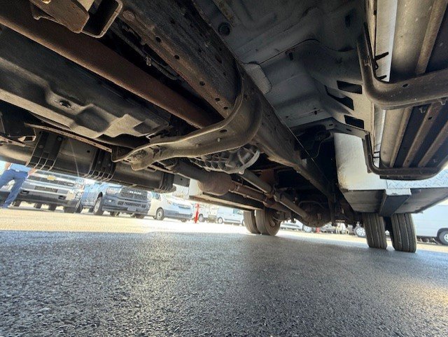 Used 2004 Ford F550 4x4 Regular Cab Super Duty image 20