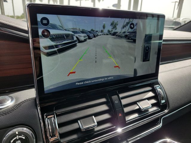 Certified 2024 Lincoln Navigator Reserve AWD/4WD image 33