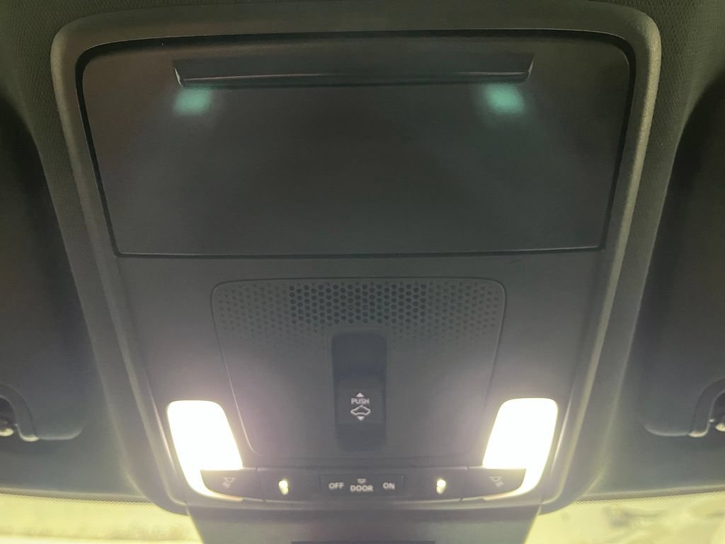 Used 2022 Honda Civic Sport Touring image 9