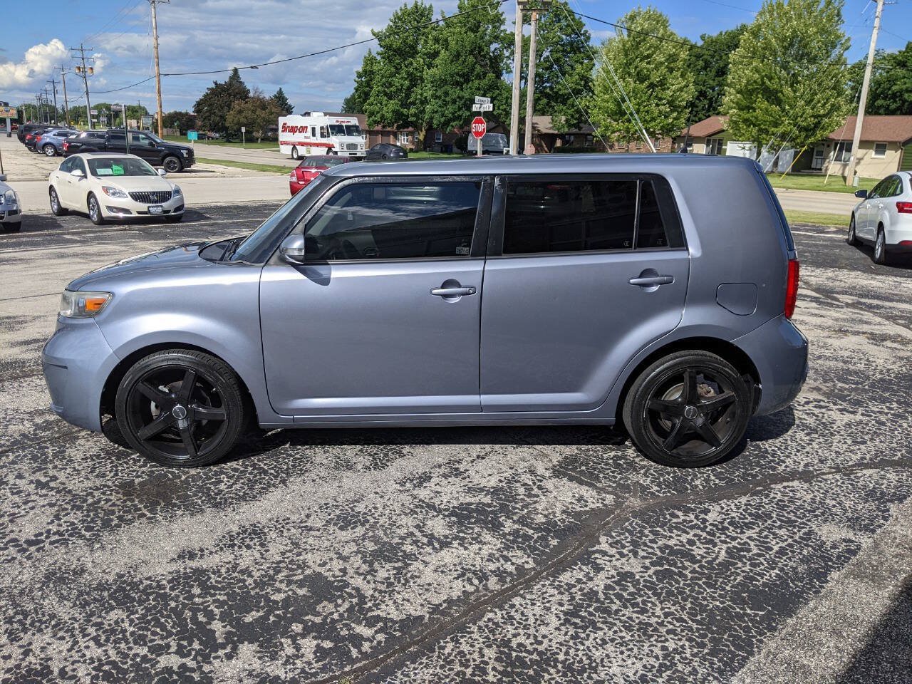 Used 2009 Scion xB FWD image 6