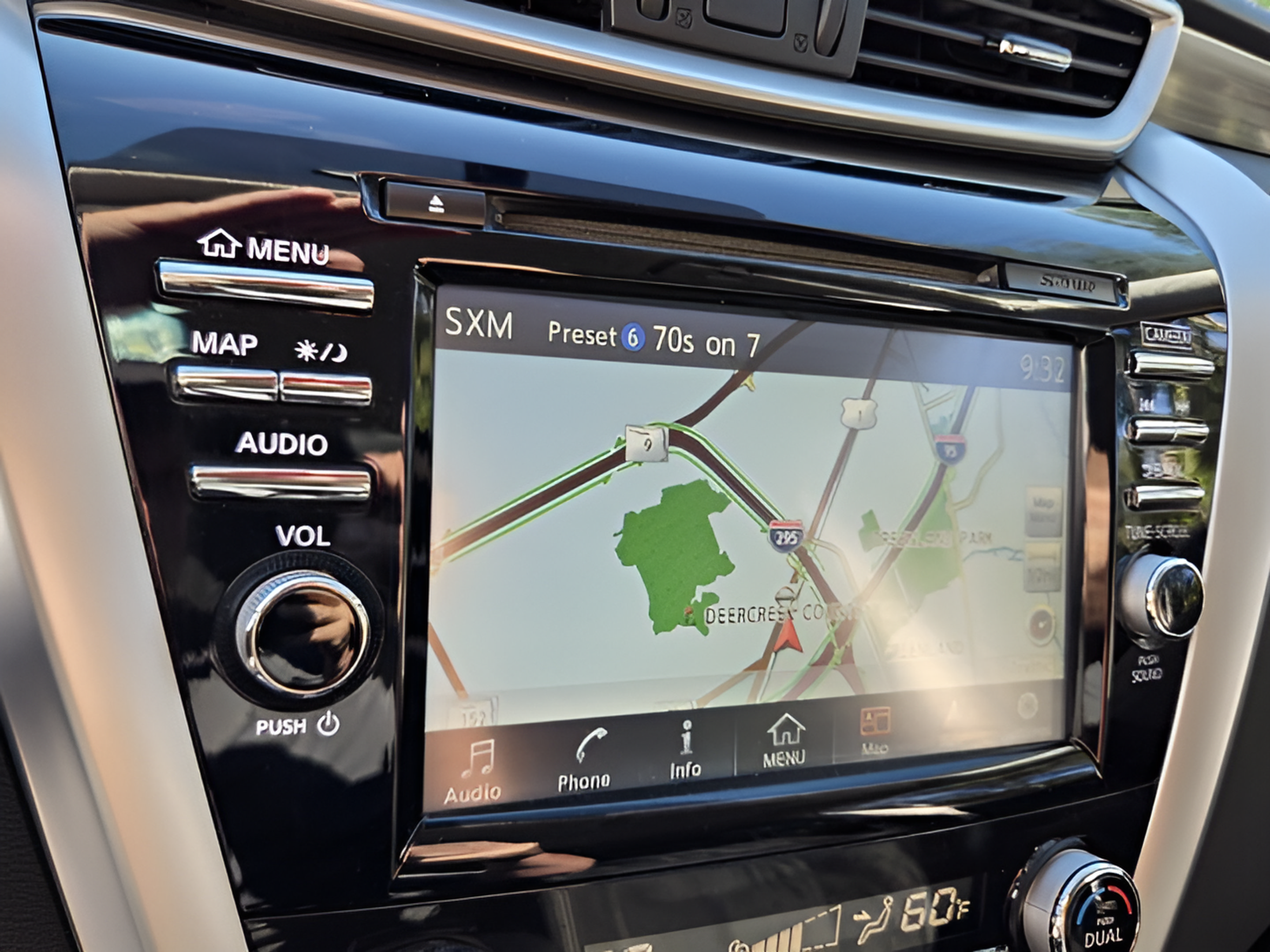 Used 2018 Nissan Murano S AWD/4WD image 18