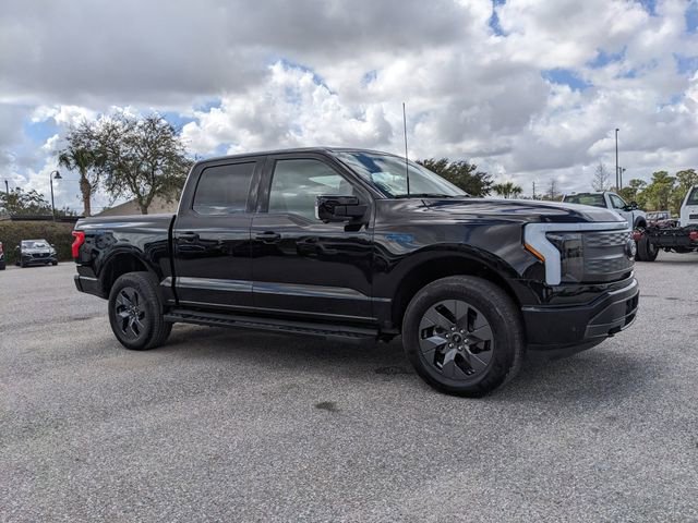 Used 2025 Ford F150 Lightning Lariat w/ Max Trailer Tow Package image 2