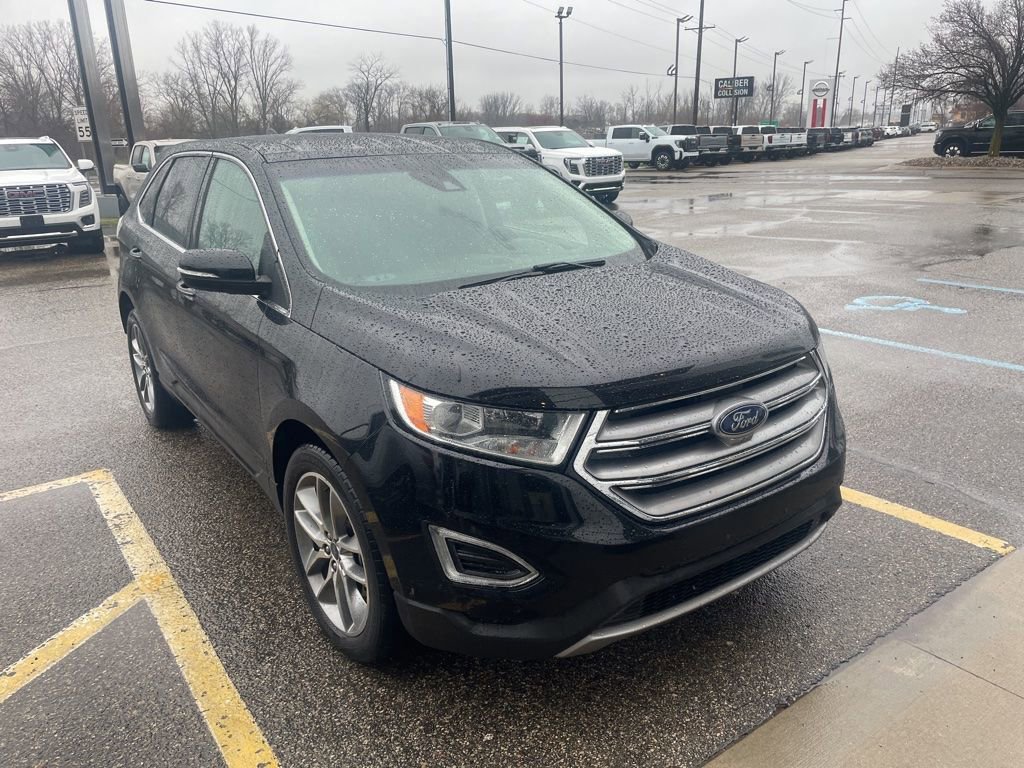 Used 2017 Ford Edge Titanium w/ Equipment Group 302A image 7