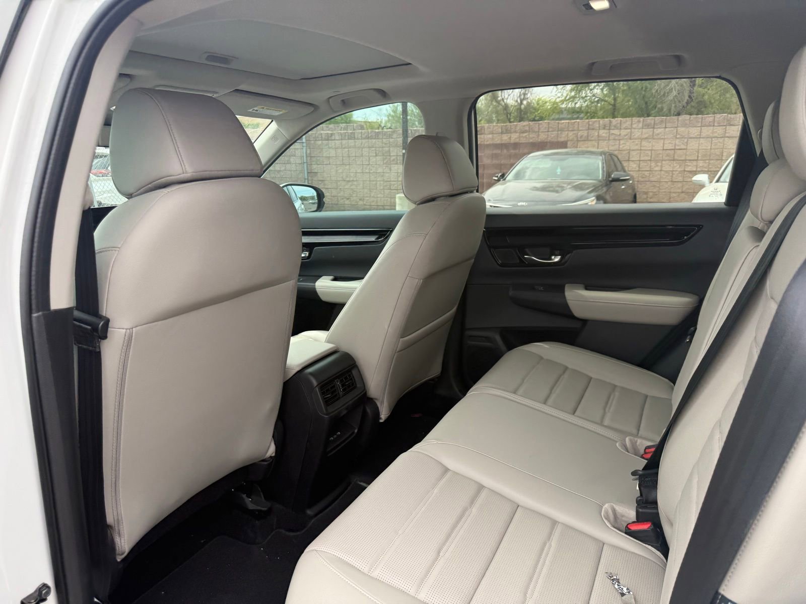 Used 2024 Honda CR-V EX-L image 11