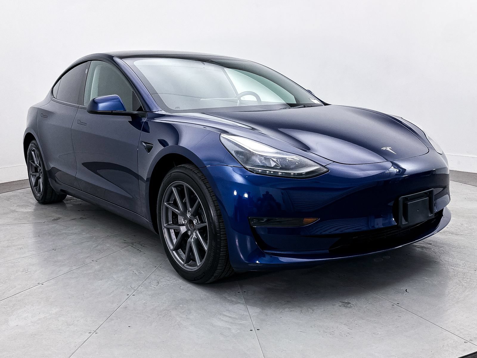 Used 2023 Tesla Model 3 Standard Range RWD image 10