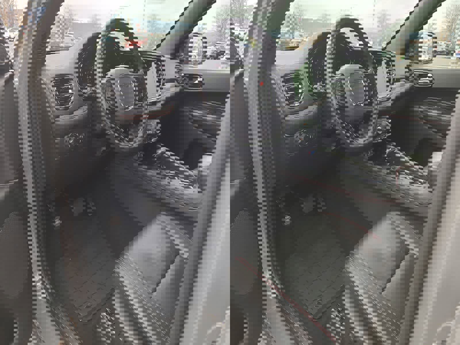 Used 2025 Dodge Durango GT image 10