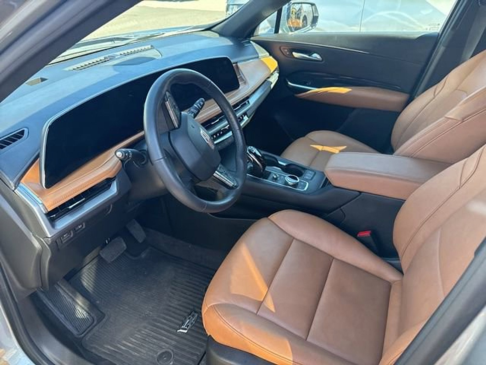 Certified 2024 Cadillac XT4 Premium Luxury image 8