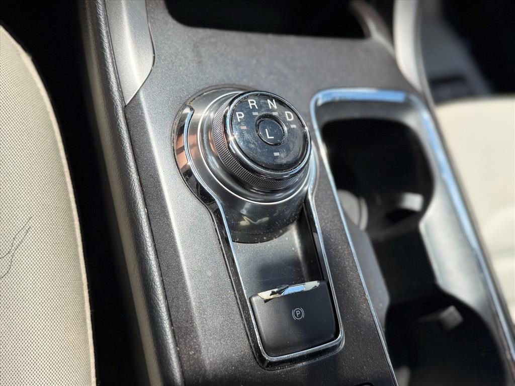 Used 2018 Ford Fusion S FWD image 26