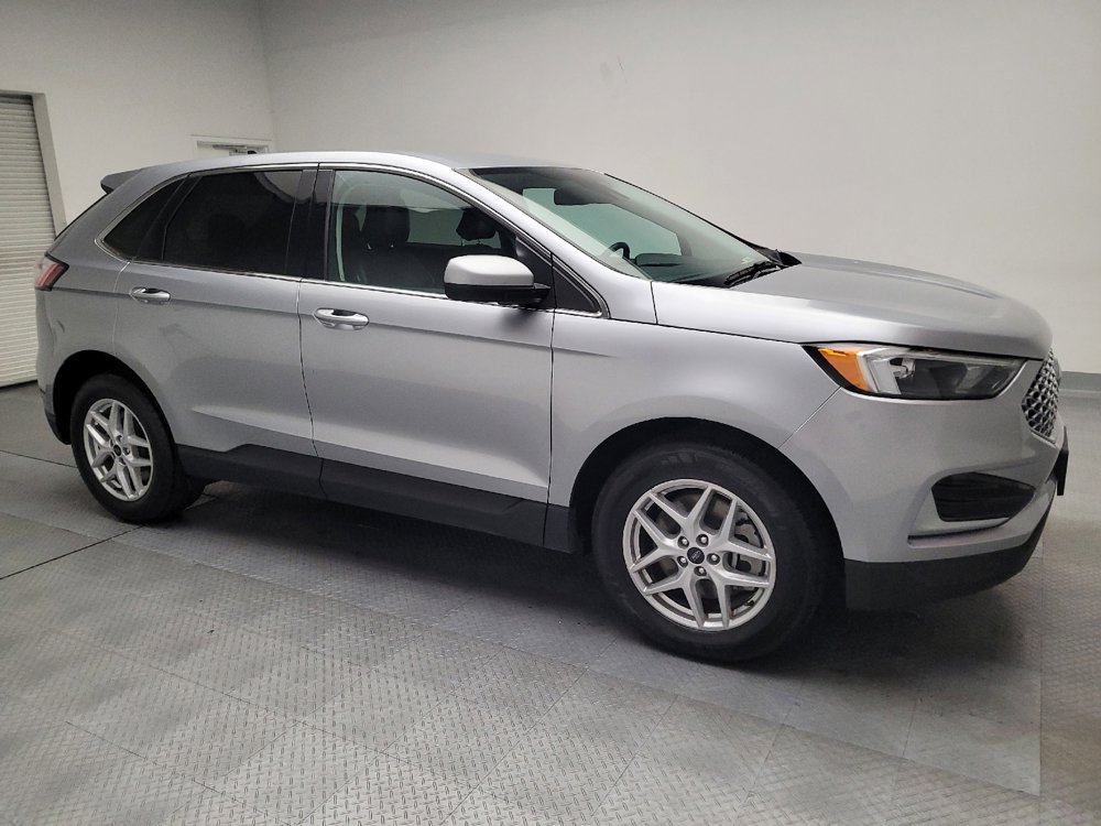 Used 2024 Ford Edge SEL image 11