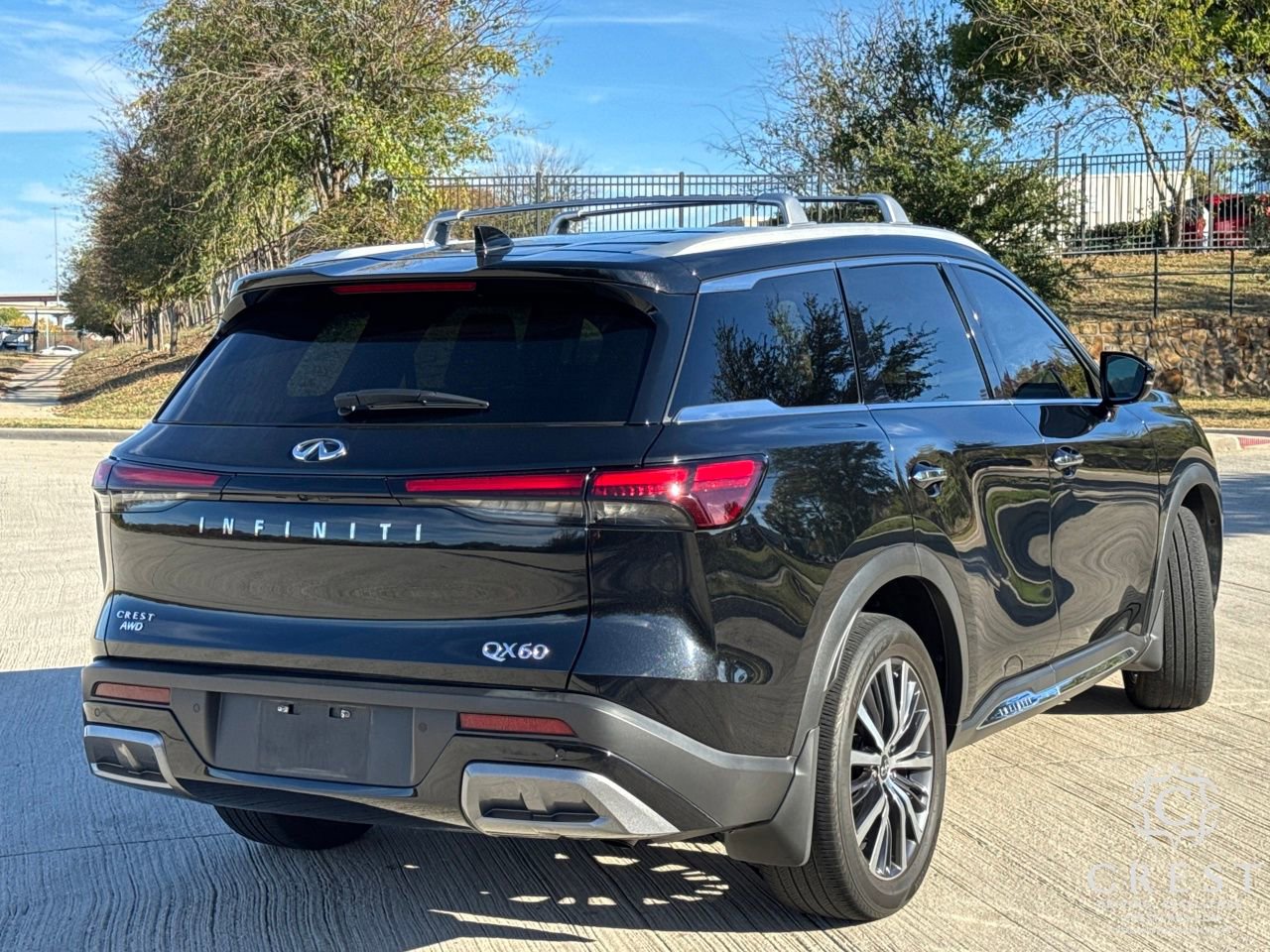 Used 2024 INFINITI QX60 Sensory w/ Vision Package image 8