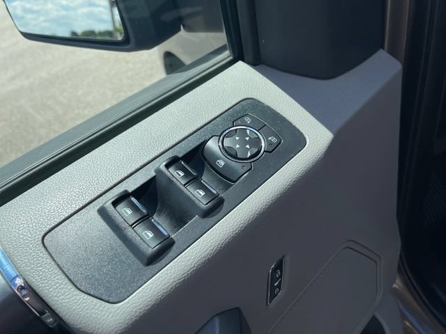 Used 2018 Ford F150 XLT w/ Equipment Group 302A Luxury AWD/4WD image 11