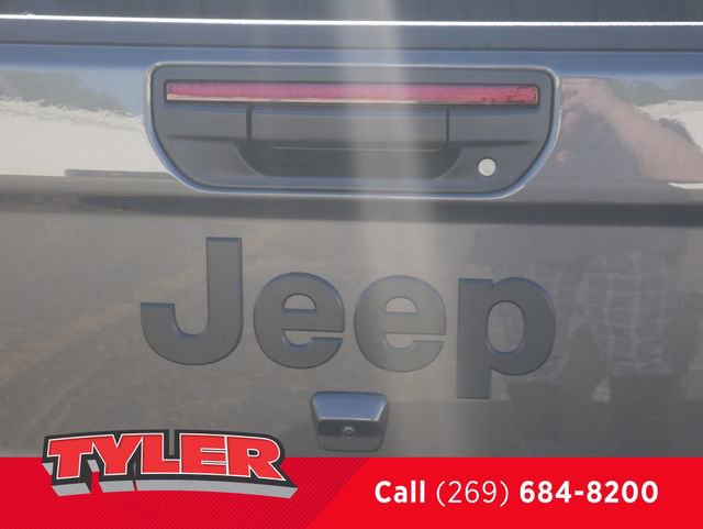 New 2026 Jeep Gladiator Sport AWD/4WD image 14