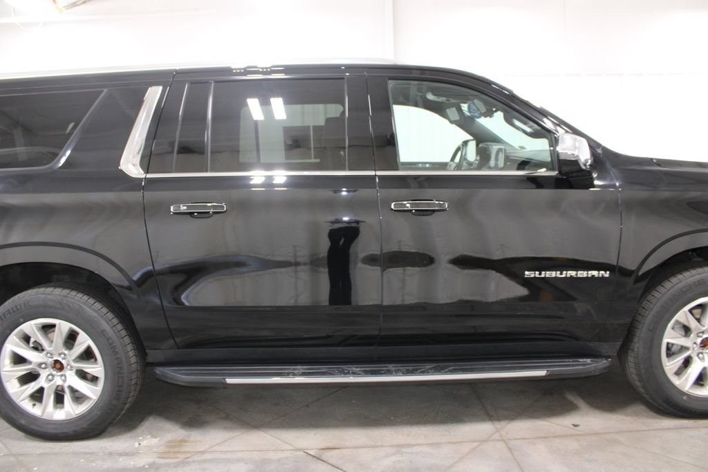Used 2024 Chevrolet Suburban Premier AWD/4WD image 11