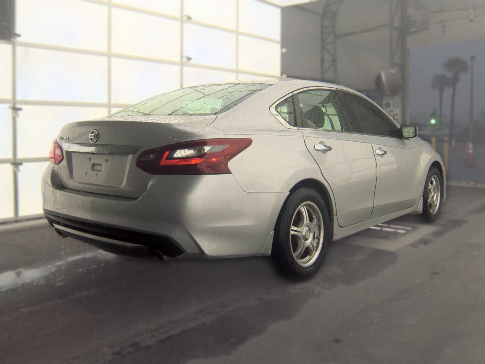 Used 2018 Nissan Altima 2.5 S w/ S Convenience Package FWD image 3