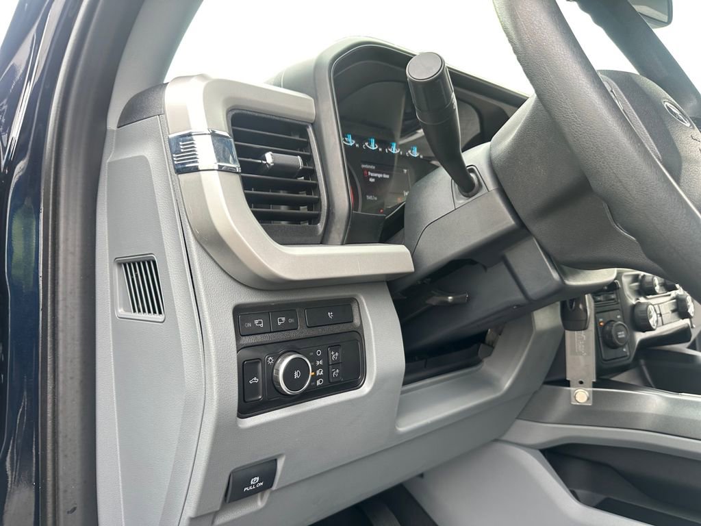 Used 2023 Ford F250 XLT w/ 360-Degree Camera Package AWD/4WD image 13