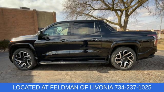 Certified 2024 Chevrolet Silverado EV RST image 5