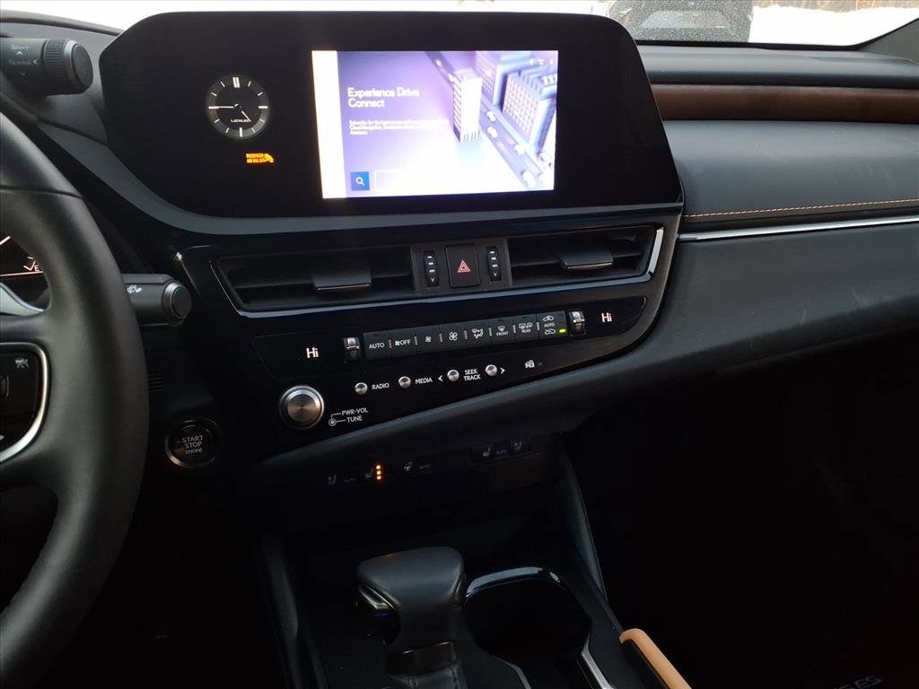 Certified 2024 Lexus ES 350 w/ Premium Package image 20