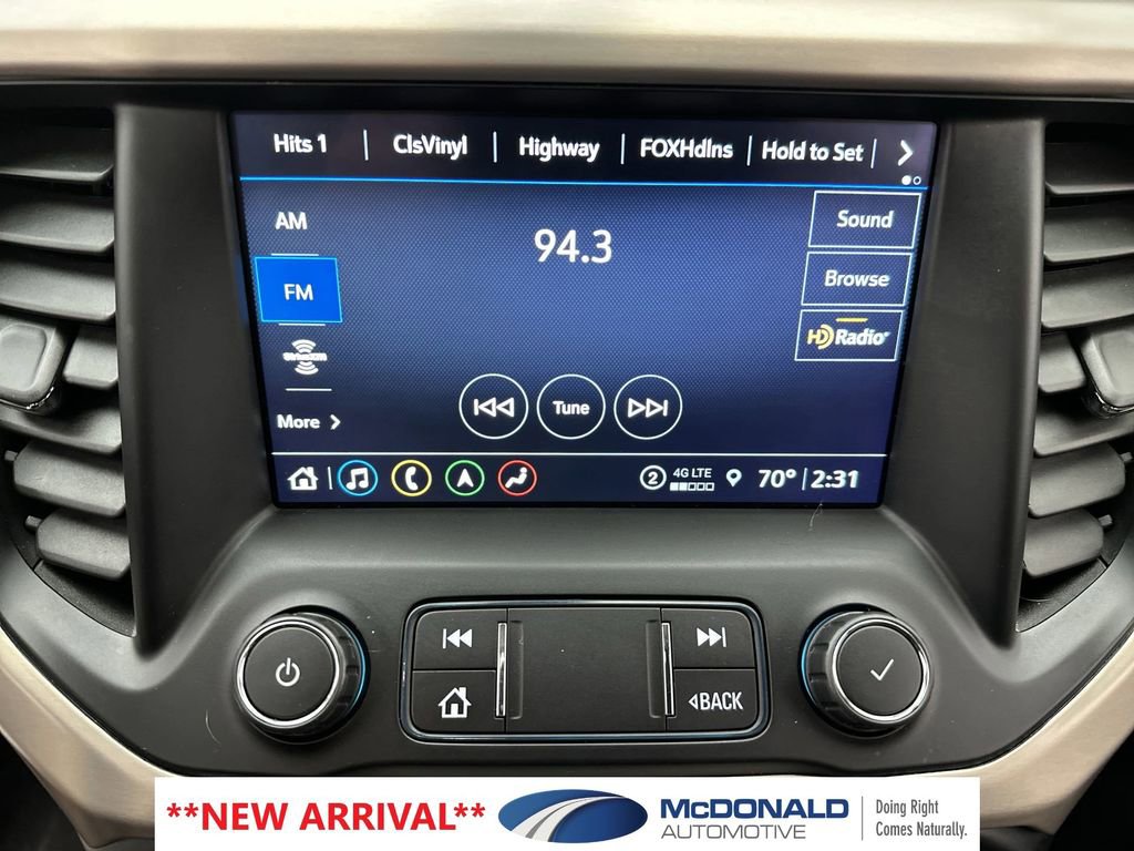 Used 2021 GMC Acadia Denali w/ Denali Ultimate Package AWD/4WD image 16