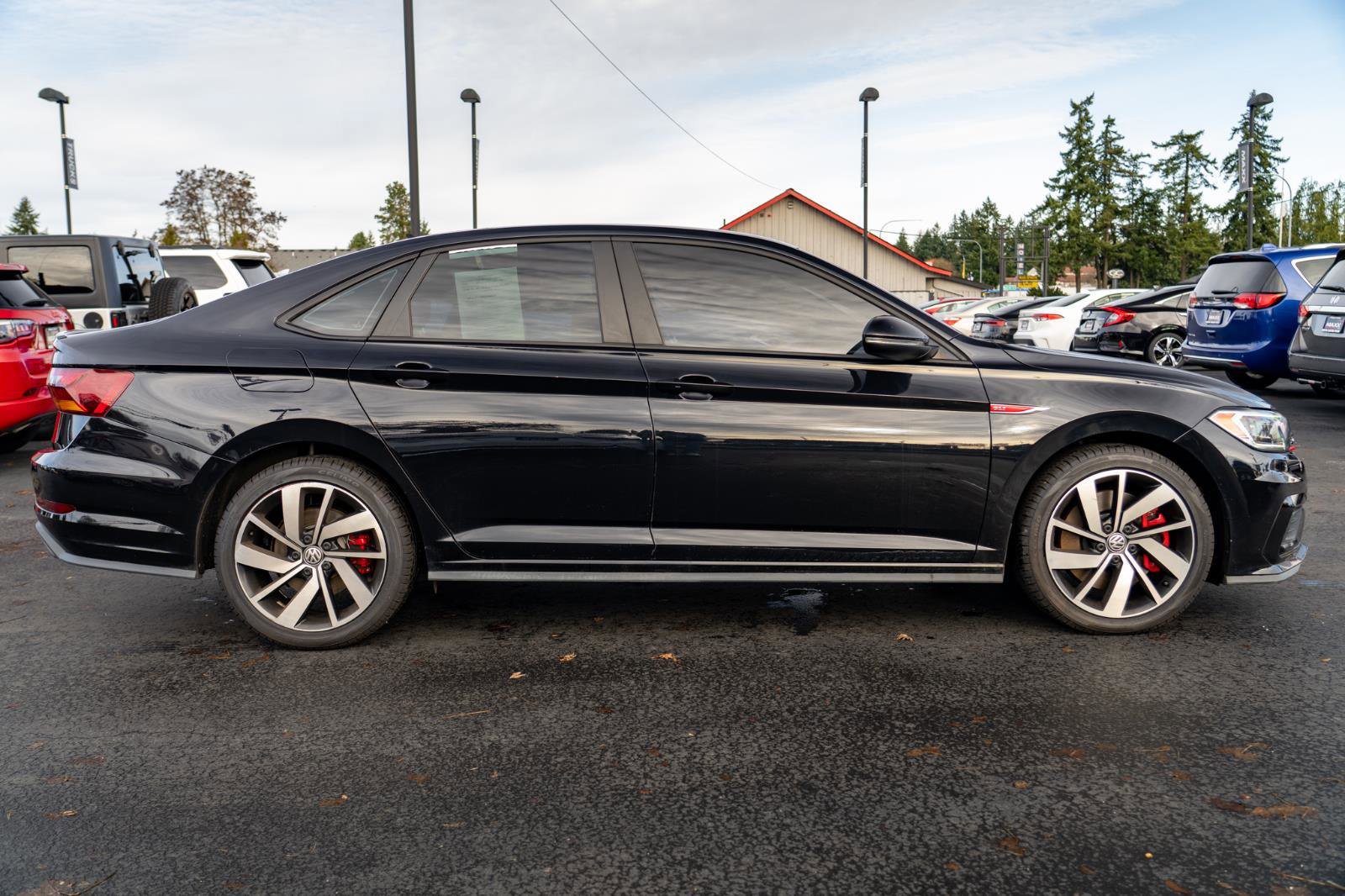 Used 2019 Volkswagen Jetta GLI image 9