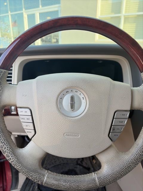 Used 2004 Lincoln Aviator AWD image 14