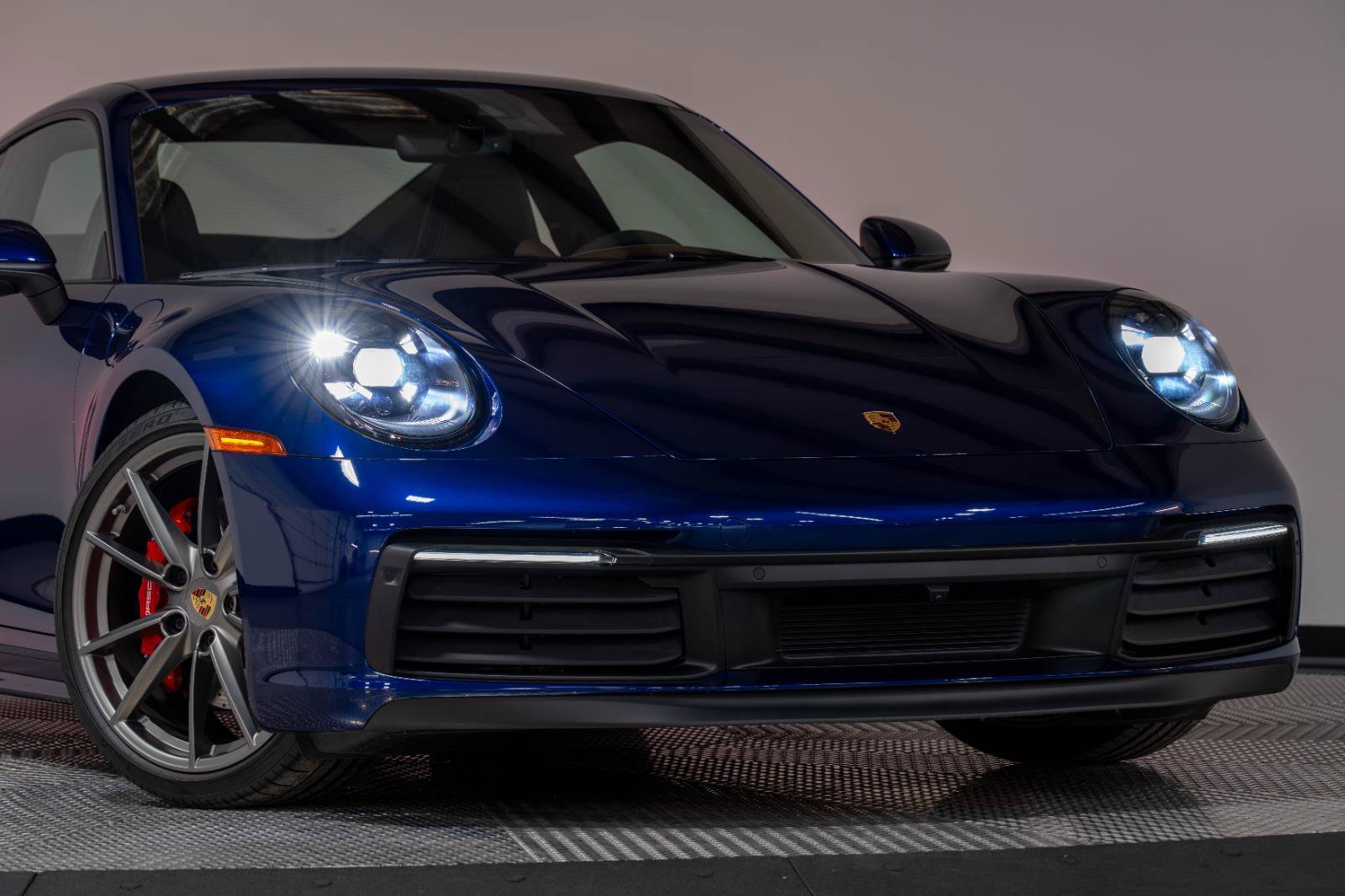 Used 2024 Porsche 911 Carrera 4S AWD/4WD image 31
