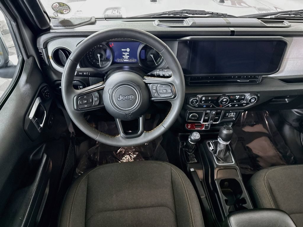 Used 2024 Jeep Wrangler Unlimited AWD/4WD image 4