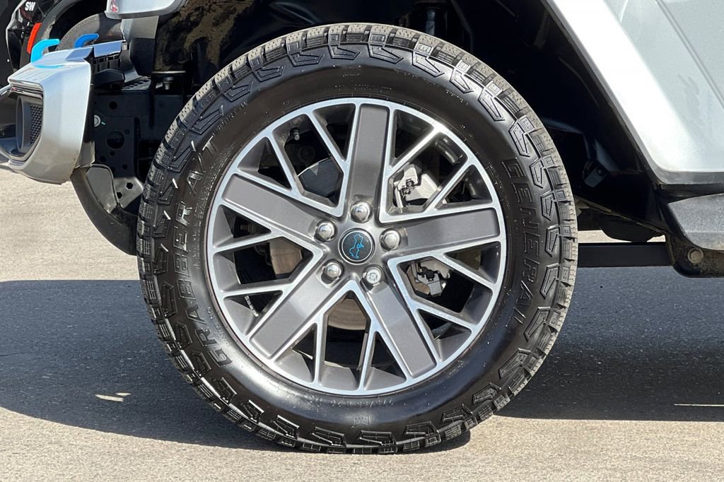 Used 2024 Jeep Wrangler High Altitude image 25
