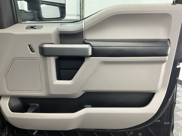 Used 2016 Ford F150 XLT w/ Equipment Group 302A Luxury image 14