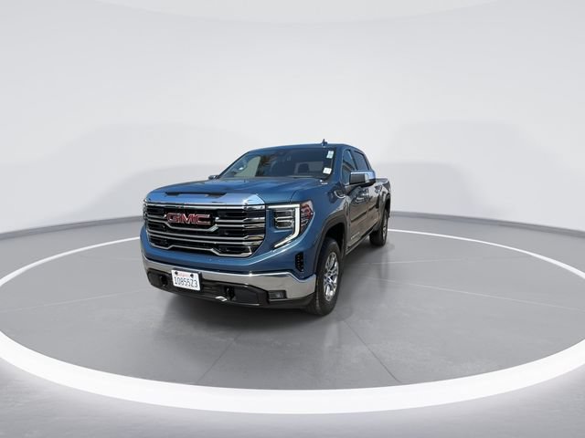 Used 2024 GMC Sierra 1500 SLT AWD/4WD image 3