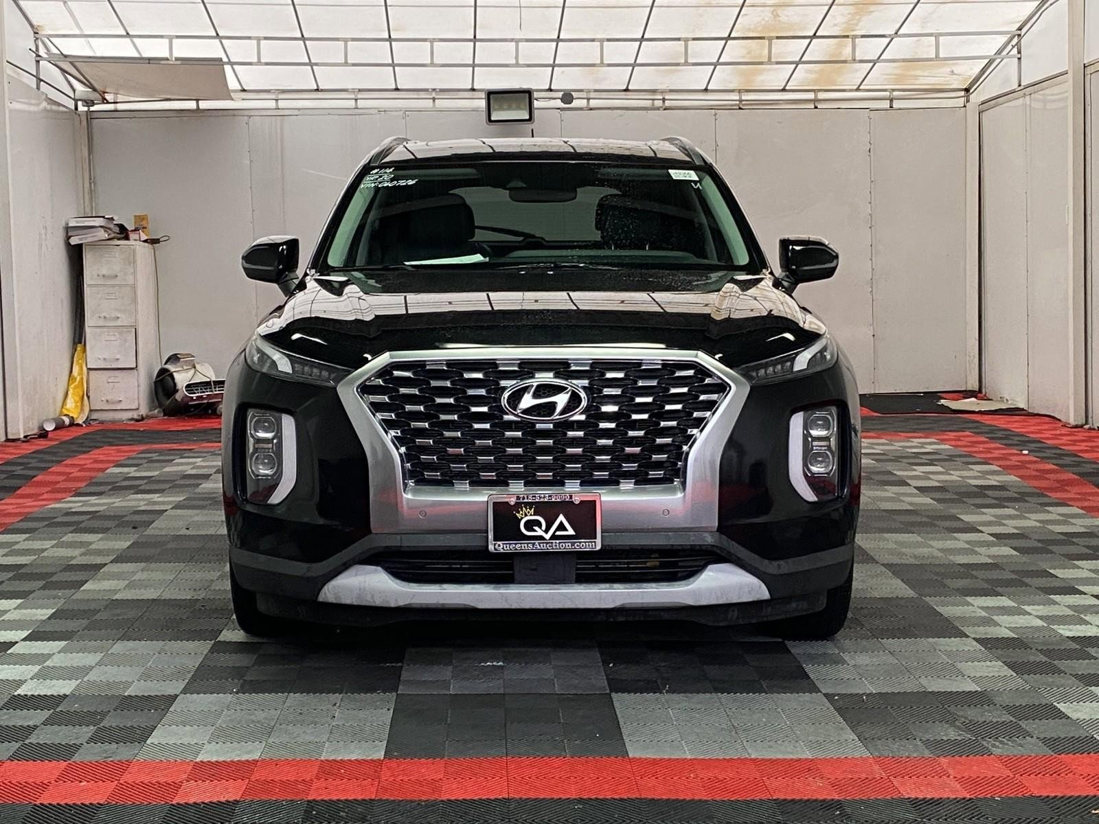 Used 2020 Hyundai Palisade SEL w/ Premium Package image 2