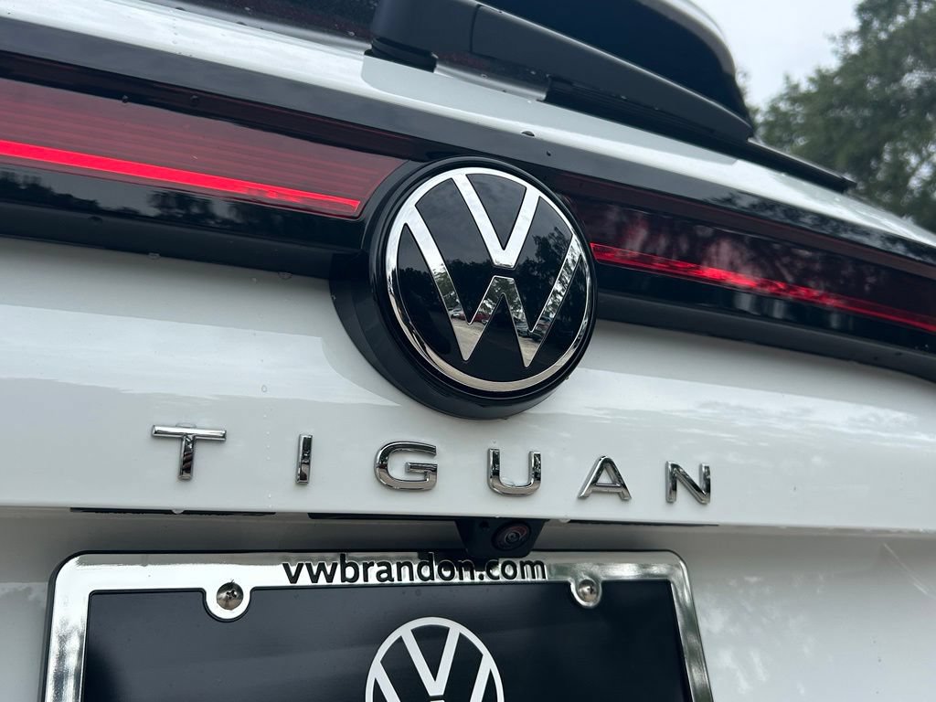 New 2026 Volkswagen Tiguan SE FWD image 39