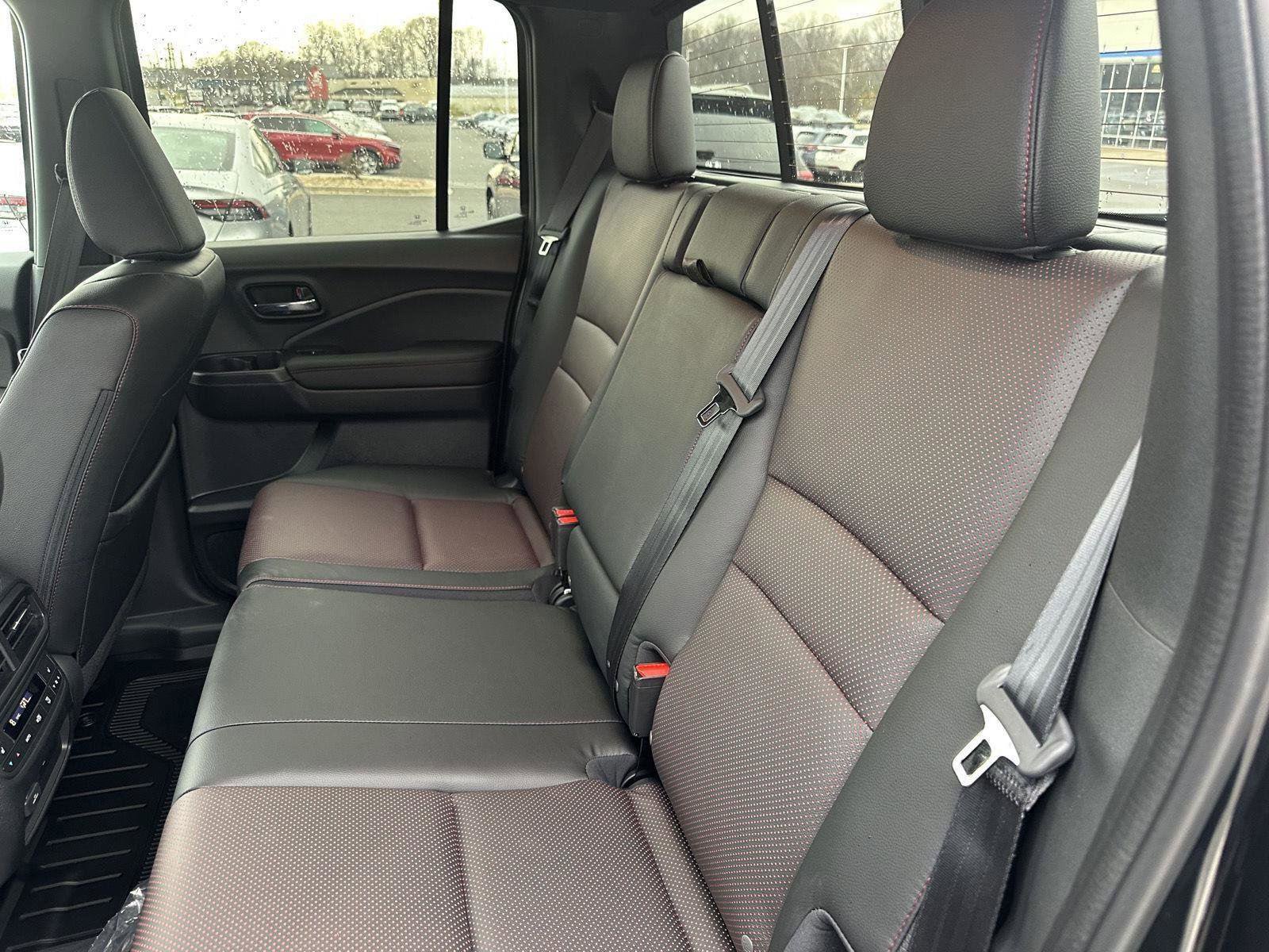 New 2026 Honda Ridgeline Black Edition image 11