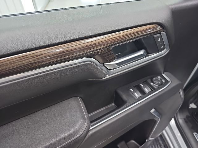 Used 2025 Chevrolet Silverado 1500 LT image 11