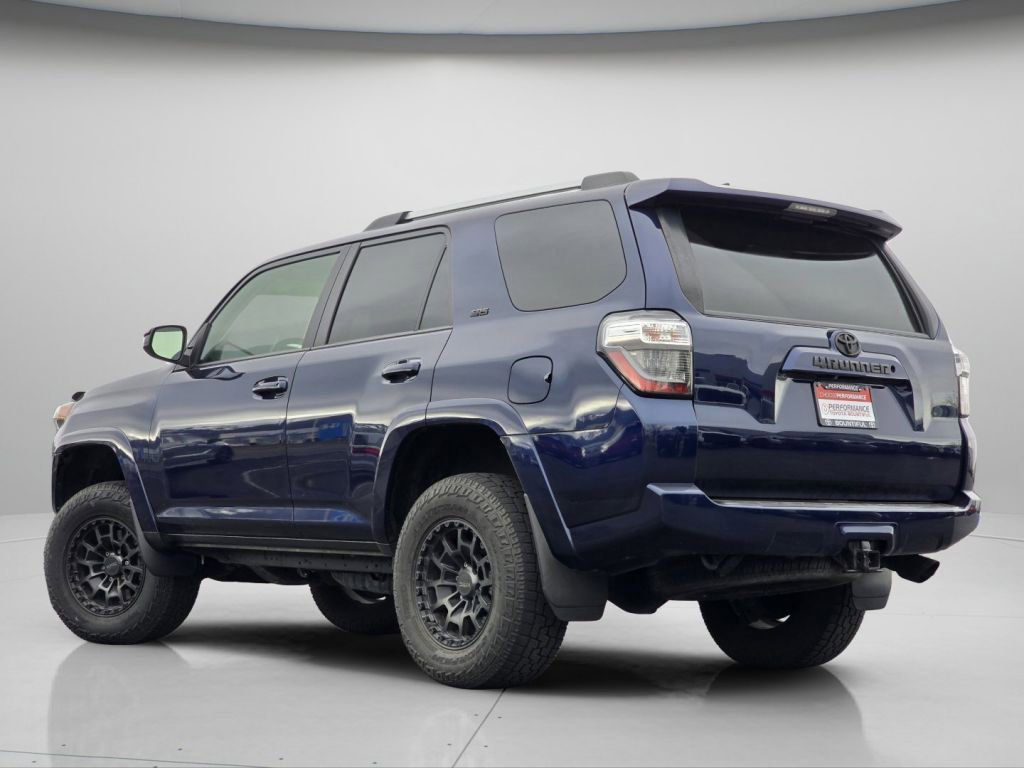 Used 2019 Toyota 4Runner SR5 image 18