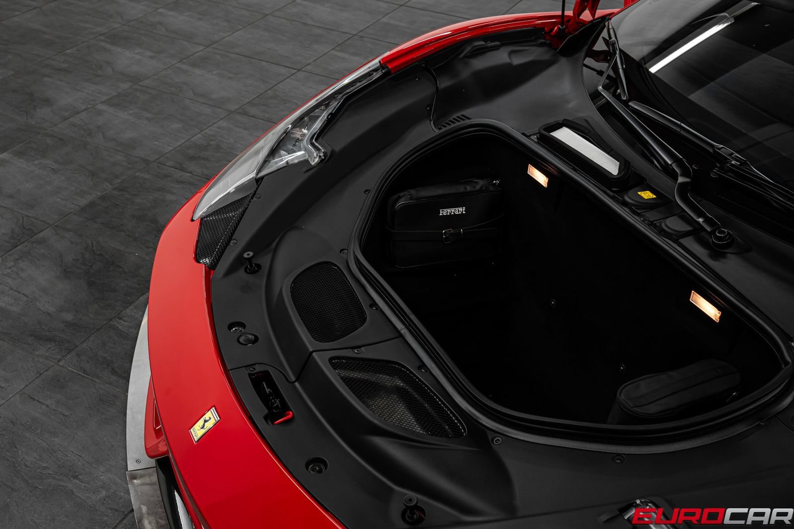 Used 2015 Ferrari 458 Speciale Coupe RWD image 11