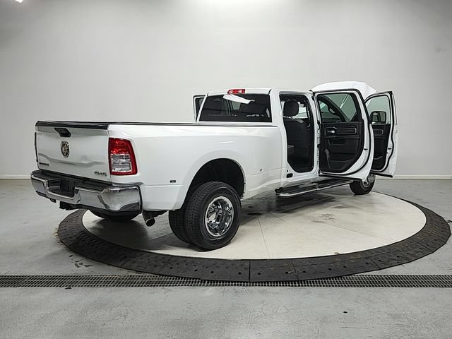 Used 2024 RAM 3500 Big Horn AWD/4WD image 15